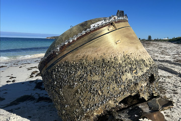 Australian Space Agency looking into mysterious object that washed up on beach