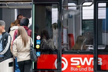 Für Pendler wird's eng: Bonn zieht fast komplette Stadtbahn-Flotte aus dem Verkehr