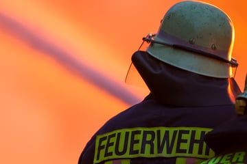 Schrecklicher Fund bei Brand: Feuerwehrkräfte entdecken Leiche