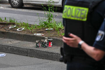 Berlin: Schüsse in Spandau: BMW abgedrängt und unter Feuer genommen