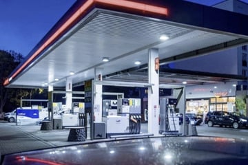 Zwei Suff-Touren zur Tanke - um noch mehr Alkohol zu holen