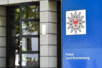 Rechtsradikale Strukturen bei Brandenburger Polizei? Zwei Beamte entlassen