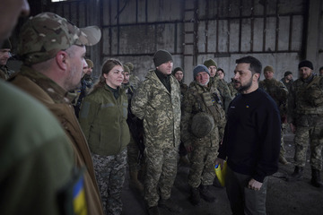 Ukraine-Krieg im Liveticker: Leben kehrt in zerstörte Dörfer zurück - Selenskyj optimistisch!