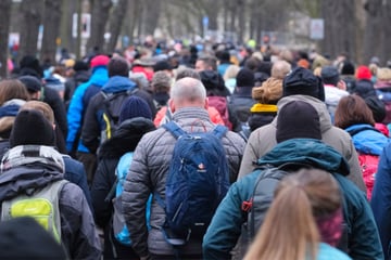 Leipzig: Massen-Aufmarsch quer durch Leipzig: Was ist denn da los?