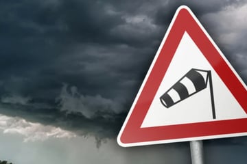 Sturm in Thüringen: A71 bei Ilmenau für hohe Fahrzeuge gesperrt, auch Friedhöfe dicht