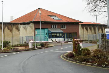 Drogenrazzia in der JVA Waldeck: Mitarbeiter soll gemeinsame Sache mit Häftlingen gemacht haben