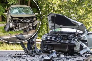 VW Golf und Renault Clio kollidieren frontal: Mann und Frau schwer verletzt