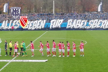 Pokalkrimi in Brandenburg: Drei Tore nach elf Minuten, aber nur zwei zählen