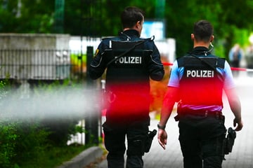 Schwere Sexualstraftat in Wohnung? Mehrere Mädchen in Klinik, vier Teenager unter Verdacht