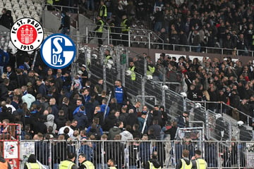 Schalke-Chaoten greifen nach Pleite bei St. Pauli Ordner an: Fünf Verletzte!