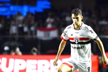 Schock beim Medizincheck: Fußball-Star bricht auf Ergometer zusammen