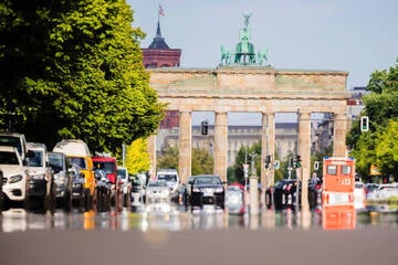 Rote Karte für die Hauptstadt: Berlin im Sommer extrem heiß!