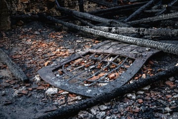 Feuer zerstört Burg: Särge von Fürstenfamilie wohl verbrannt