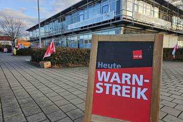 Leipzig: Mitten im Weihnachtsgeschäft: Mitarbeiter in Leipziger Logistikzentrum streiken