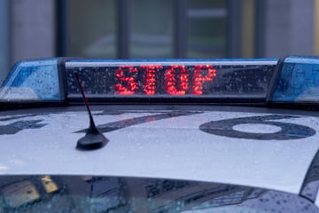 Two officers injured! Police go on a wild chase with a rental car