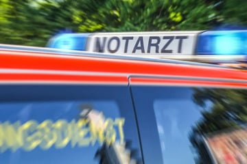 Schwere Crashs im Vogtland: Mercedes-Fahrer gestorben, Biker lebensdrohlich verletzt
