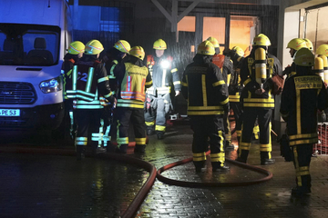 Frankfurt: Großeinsatz in Unterliederbach: Wäscherei-Brand verursacht 120.000 Euro Schaden