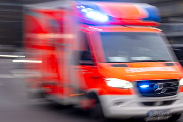 Übler Auffahrunfall: Fünf Verletzte, zwei kaputte Mini und ein Mercedes, der nichts dafür konnte