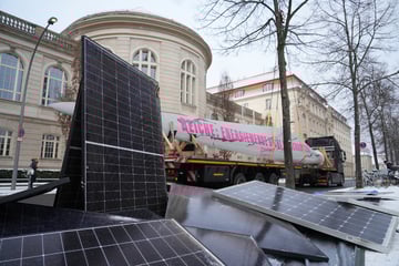 20-Meter-Rotorblatt rollt durch Berlin: Das steckt dahinter