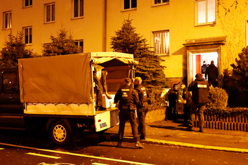 Chemnitz: Razzia auch in Chemnitz? Beamte durchsuchen Wohnungen