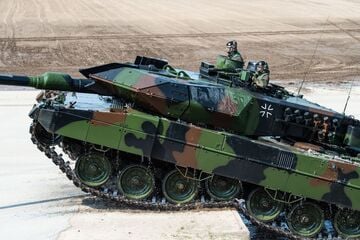 Vorsicht Autofahrer: Panzer auf den Straßen unterwegs
