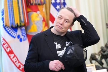 Elon Musk: Libertarian leader urges Musk to join forces instead of forming new party