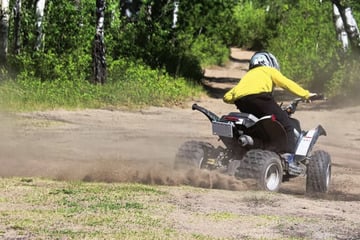 Allein auf Quad unterwegs: Polizei zieht 7-Jährigen aus dem Straßenverkehr