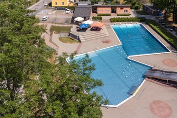Chemnitz: Wetter zu schlecht: Chemnitzer Freibad bleibt über Pfingsten zu