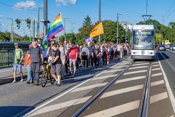 Dresden: Demo auf der Marienbrücke in Dresden: Was war da los?