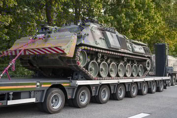 Betrunkener fährt Panzer-Schwertransport auf der A9