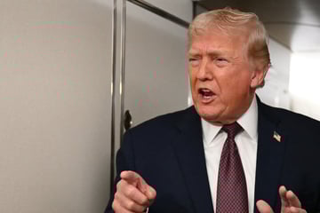 Trump threatens to veto an extension to Obamacare subsidies