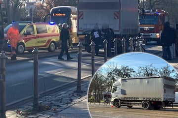 Laster erfasst Fußgängerin am Großen Garten: Frau (†86) stirbt