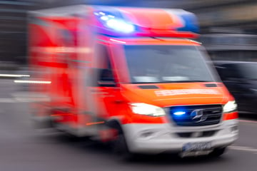 Unfall A4: Lkw steht in Flammen! Feuerwehreinsatz auf A4 bei Hainichen