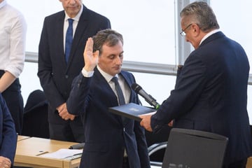 Sachsen-Anhalt vereidigt neuen Bildungsminister