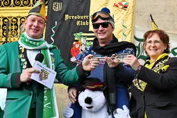 Dresden: Helau! Dresdner Narren übernehmen das Rathaus