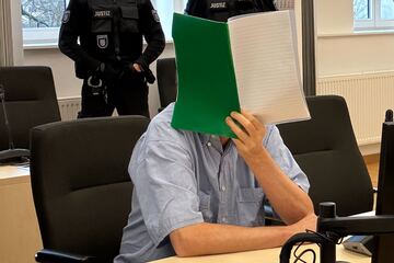 Schülerinnen mehrfach missbraucht: Strafe für Lehrer steht fest