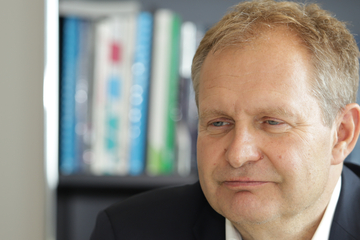 Jens Kerstan im TAG24-Interview: "Befremdliche Debatte um die Wärmepumpe"