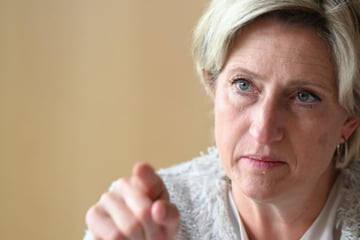 Wirtschafts-Ministerin wegen Autobranche alarmiert: "Es geht jetzt um alles"