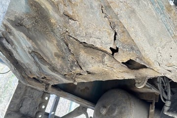 Unfall A2: Lebensgefahr: Rostiger Sattelzug auf der A2 aus dem Verkehr gezogen