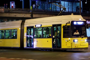 Reizgas-Attacke in Tram: Elf Fahrgäste verletzt!