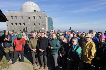 Hunderte Wanderer feiern 3. Oktober auf dem Brocken
