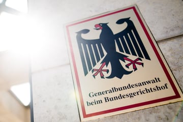 "Letzte Verteidigungswelle": Anklage gegen zwei mutmaßliche Terrorgruppen-Unterstützer