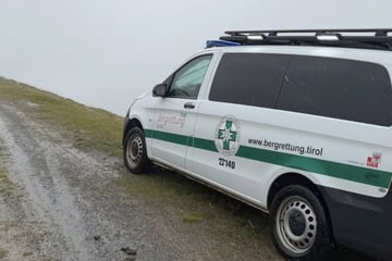 Mit Kinderwägen im Hochgebirge: Drei Großfamilien geraten in Bergnot