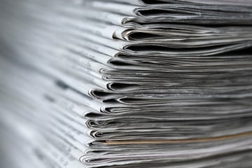 Zeitung über Monate geklaut: Mann installiert Kamera und erwischt Dieb