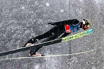 Olympia 2026 im Ticker: Deutsche Kombinierer springen auf Goldkurs