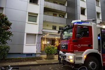 Brand in Hochhaus: 100 Personen evakuiert, 90-Jährige verliert ihr Zuhause