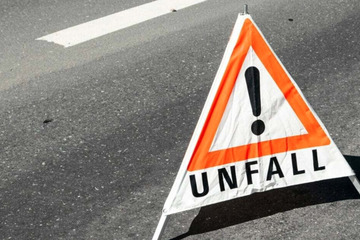 Unfall A71: Lkw mit Panne im Baustellenbereich: Mehrstündiger Stau auf A71