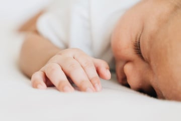 Frau bringt 31 Jahre altes Baby zur Welt