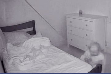 Eltern trennen Zwillinge zum ersten Mal: Was am nächsten Morgen geschieht, lässt kein Auge trocken