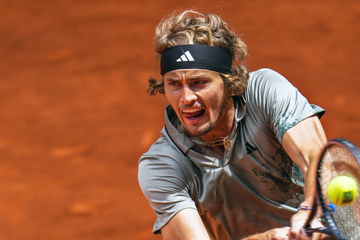 Alexander Zverev: Am Ort seiner schweren Verletzung: Zverev souverän in nächster Runde